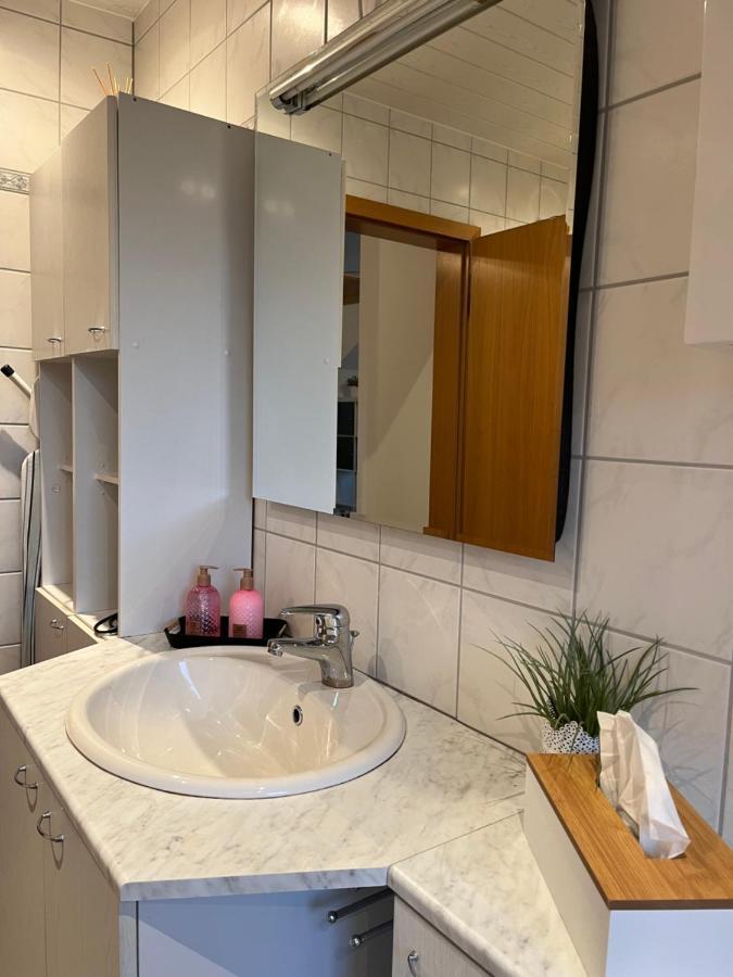 Appartement Mit Blick Ins Gruene Viereth-Trunstadt Exterior foto