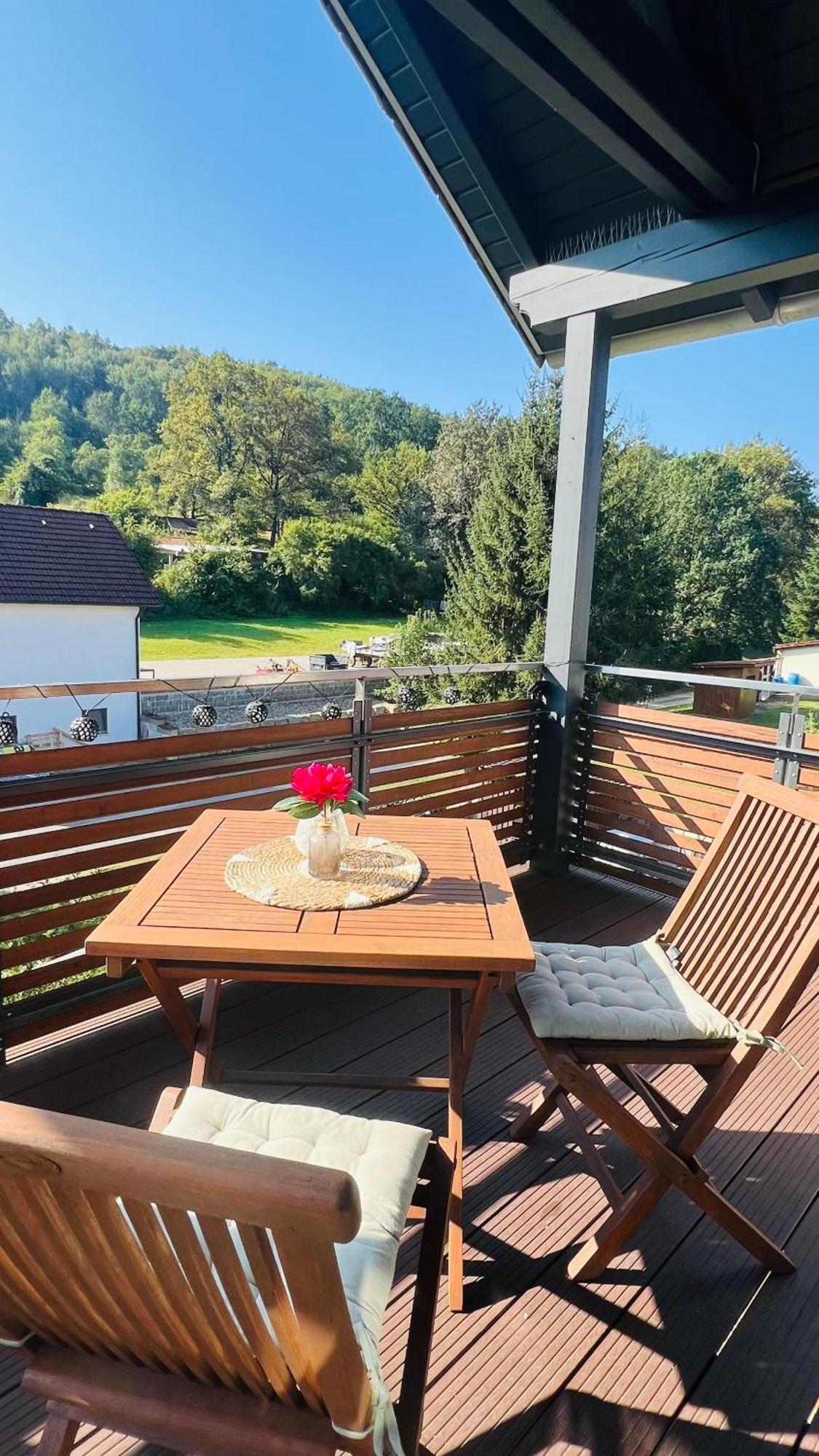 Appartement Mit Blick Ins Gruene Viereth-Trunstadt Exterior foto